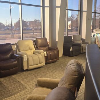 Mathis Home - Furniture Stores Near Me - Oklahoma City, Oklahoma