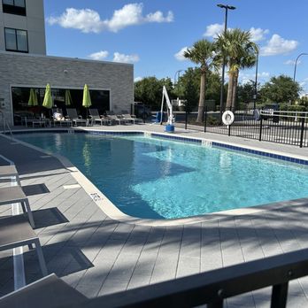 Wyndham Garden Orlando Universal - Pool area - Hotels Near Me - Orlando, Florida