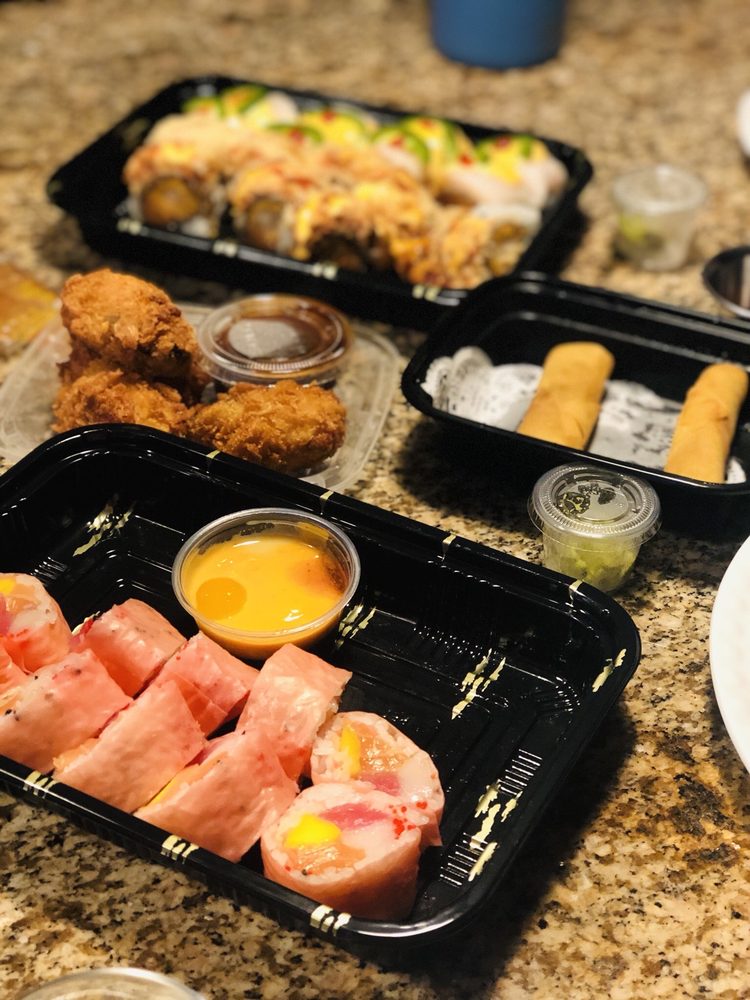 FUJI GRILL & SUSHI BAR Updated May 2024 27 Photos & 72 Reviews