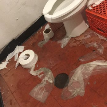 William Penn Tavern - Unacceptable bathroom conditions - Looked & smelled like they hadn't been cleaned in days - Sports Bars Near Me - Pittsburgh, Pennsylvania William Penn Tavern - Unacceptable bathroom conditions - Looked & smelled like they hadn't been cleaned in days - Sports Bars Near Me - Pittsburgh, Pennsylvania