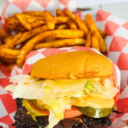 Sizzlings - Smashburger with fries