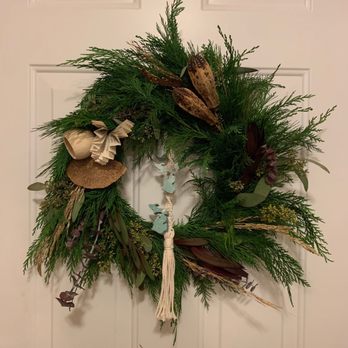 Flowers for Dreams - Flowers for Dreams: finished wreath! - Florists Near Me - Detroit, Michigan Flowers for Dreams - Flowers for Dreams: finished wreath! - Florists Near Me - Detroit, Michigan