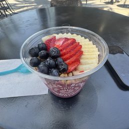 Acai Banana Berry Bowl Acai Banana Berry Bowl