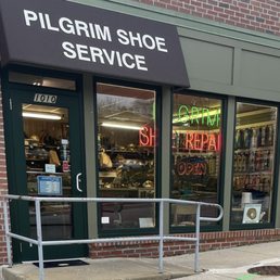 Pilgrim Shoe Service is #1 for baseball glove relacing in Delco. Pilgrim Shoe Service is #1 for baseball glove relacing in Delco.