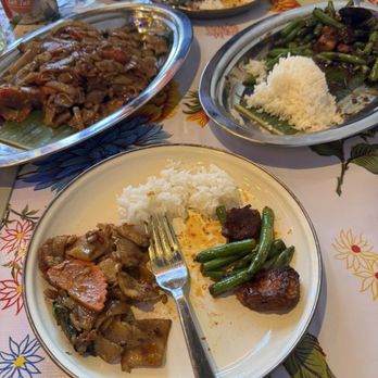 Uncle Mike's Place - Breakfast & Brunch Near Me - Chicago, Illinois