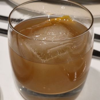 Bourbon & Fig - Smoked Bourbon & Fig Old Fashioned - Lounges Near Me - Lake Ridge, Virginia