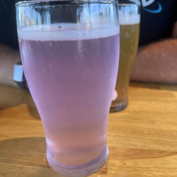 Green Cheek Beer Co. - Lavendar Lemonade Seltzer - Breweries Near Me - Sunset Beach, California