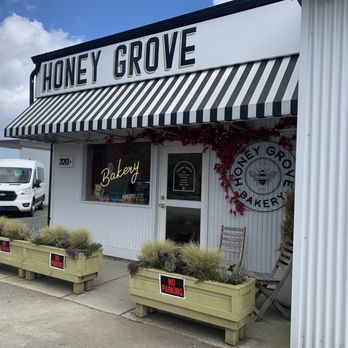 Honey Grove Bakery - Bakeries Near Me - Courtenay, British Columbia Honey Grove Bakery - Bakeries Near Me - Courtenay, British Columbia