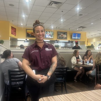 At The Diner - Best waitress EVER!!! - Breakfast & Brunch Near Me - Orlando, Florida
