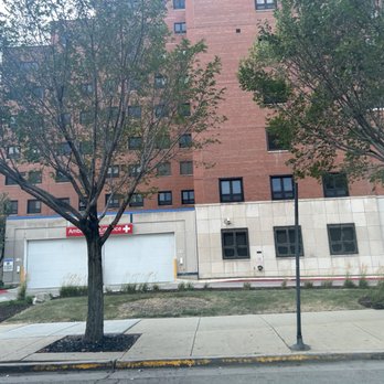 Jesse Brown VA Medical Center - Public Services & Government Near Me - Chicago, Illinois