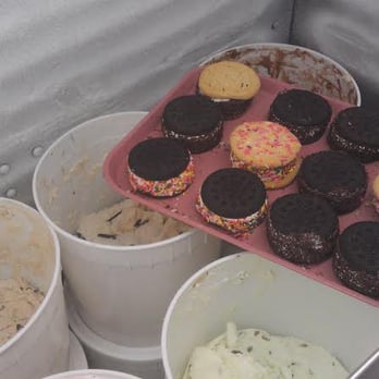 Mt. Tom's Homemade Ice Cream - Ice cream and ice cream sandwiches - Ice Cream & Frozen Yogurt Near Me - Easthampton, Massachusetts