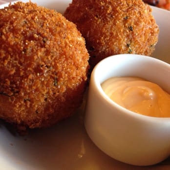 Pane E Vino - Arranchiata balls with Siracha aioli - Italian Near Me - Covina, California Pane E Vino - Arranchiata balls with Siracha aioli - Italian Near Me - Covina, California