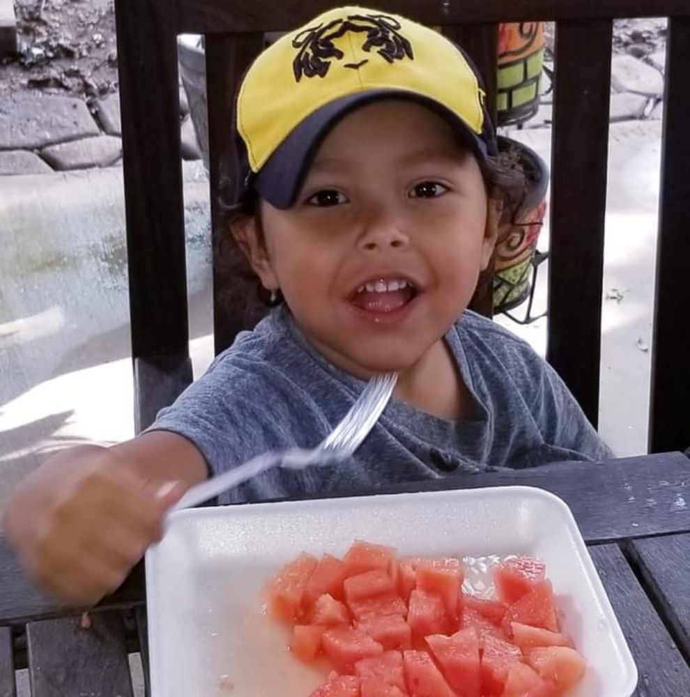 ALEXANDER PRODUCE 707 Moursund Blvd, San Antonio, Texas Fruits