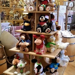 Estes Ark - Interactive plush that are sure to make you laugh and smile.