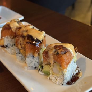 EAT'S SUSHI - Sushi Bars Near Me - Costa Mesa, California