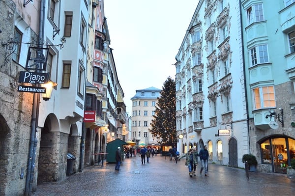 Helbling Haus by null