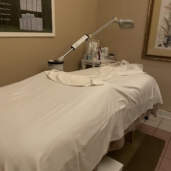 Murrieta Day Spa - Body scrub/facial room - Massage Near Me - Murrieta, California Murrieta Day Spa - Body scrub/facial room - Massage Near Me - Murrieta, California