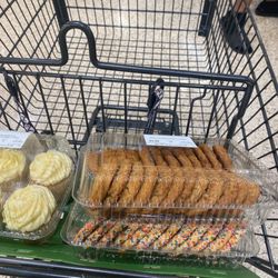 Publix - Cookies/cupcakes