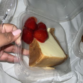 Eat Cake - Strawberry Cheesecake - Desserts Near Me - Houston, Texas Eat Cake - Strawberry Cheesecake - Desserts Near Me - Houston, Texas