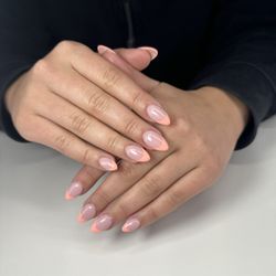 Nicole's Salon and Day Spa - Nail extension w nail art!