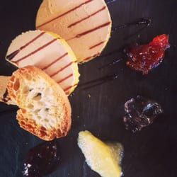BAR Restaurante Casa Marton PL. Valle del Tena, 6 - Mouse de foie con acuarela de mermeladas