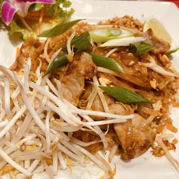 Thai2You Restaurant - Pad Thai with pork - Thai Near Me - San Diego, California Thai2You Restaurant - Pad Thai with pork - Thai Near Me - San Diego, California