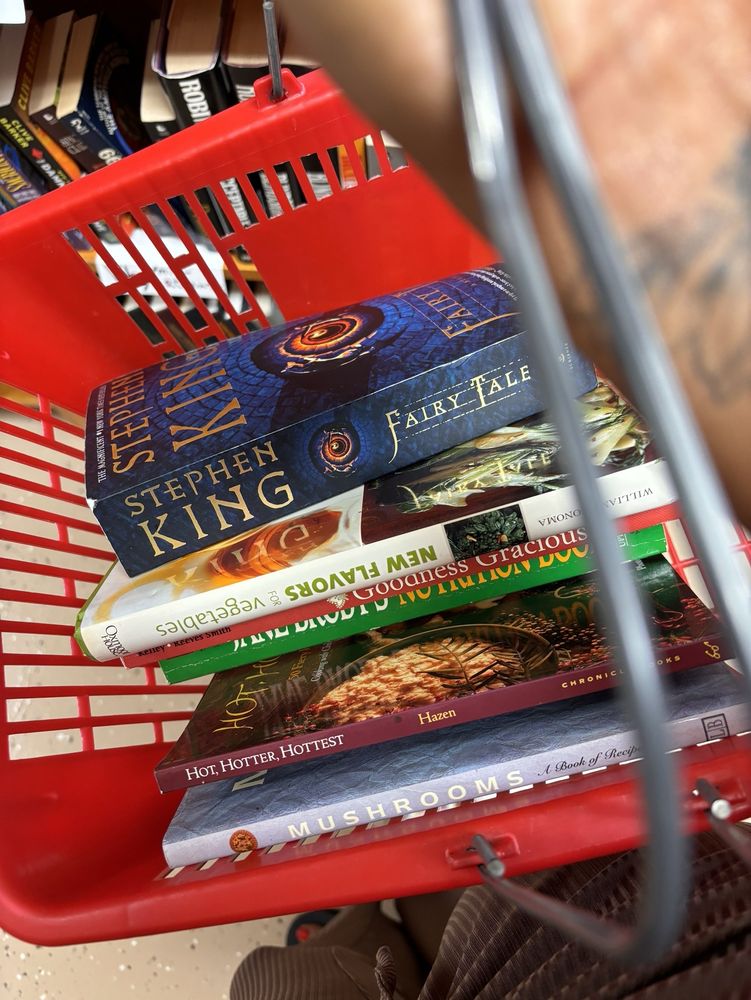 BOOK BUYERS Updated September 2024 50 Photos & 90 Reviews 3040 Eastway Dr, Charlotte