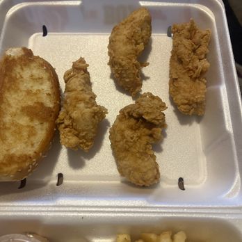 Raising Canes - Smallest strips ever - Fast Food Near Me - Lawton, Oklahoma Raising Canes - Smallest strips ever - Fast Food Near Me - Lawton, Oklahoma