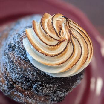 Albemarle Baking Company - a cupcake on a plate - Bakeries Near Me - Charlottesville, Virginia
