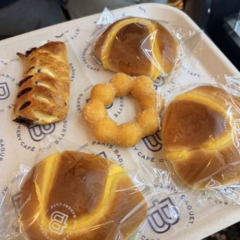 Paris Baguette - Bakeries Near Me - Olivette, Missouri