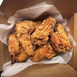 Ttobongee Chicken - Half order Crispy Chicken Wings