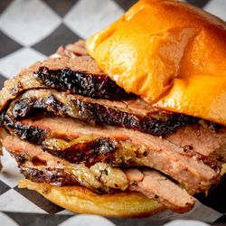 Bubbies BBQ - .