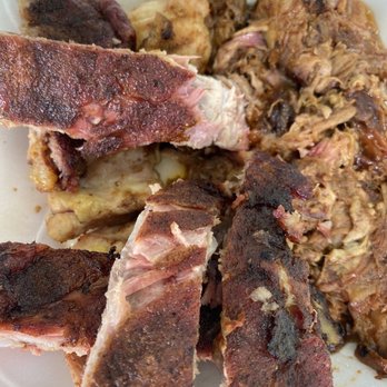 Blitzkrieg BBQ - Sampler - Food Trucks Near Me - Okeechobee, Florida