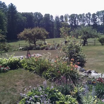 Meadow Farm Bed & Breakfast - Hotels Near Me - Northwood, New Hampshire
