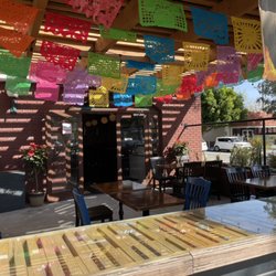 Patio dinning