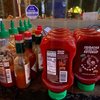 Pint and Barrel Drafthouse - Condiments - Gastropubs Near Me - Palestine, Texas