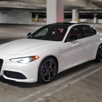 Van Nuys Alfa Romeo - 2022 Alfa Romeo Giulia Veloce - Auto Parts & Supplies Near Me - Van Nuys, California