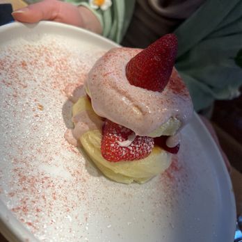 Flipper’s - Strawberry pancake - Pancakes Near Me - New York, New York Flipper’s - Strawberry pancake - Pancakes Near Me - New York, New York