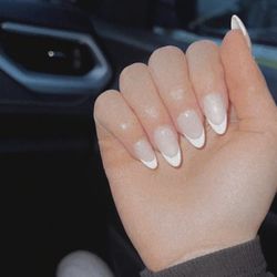 Brick Nails - Acrylic nails with air brushed French