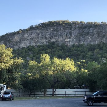 Parkview Riverside RV Park - RV Parks Near Me - Concan, Texas