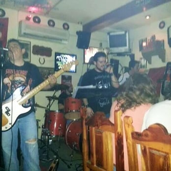 Cesar´s Grill Bar - Grupo de rock tocando en el Cesar's Grill Bar - Bars Near Me - Monterrey, NLE Cesar´s Grill Bar - Grupo de rock tocando en el Cesar's Grill Bar - Bars Near Me - Monterrey, NLE