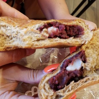 85°C Bakery Cafe-Blalock - I see the purple but where's the red been - Bakeries Near Me - Houston, Texas 85°C Bakery Cafe-Blalock - I see the purple but where's the red been - Bakeries Near Me - Houston, Texas