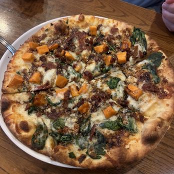 Crisp Flatbread - Sweetie Pie Special - Pizza Near Me - Osterville, Massachusetts