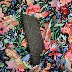 Northern Country Chic - Sold me a dress with a rip but refuses to do anything about it