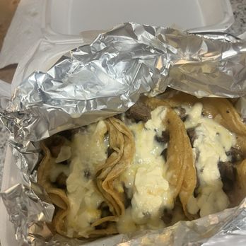 Los Asadores Mexican Grill - Steak tacos cheese and sour cream - Mexican Near Me - Chicago, Illinois Los Asadores Mexican Grill - Steak tacos cheese and sour cream - Mexican Near Me - Chicago, Illinois