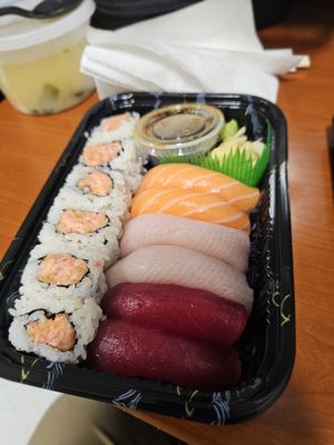 251 Ginza Sushi by null