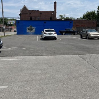 10th Street Diner - Parking lot - Vegan Near Me - Indianapolis, Indiana 10th Street Diner - Parking lot - Vegan Near Me - Indianapolis, Indiana