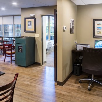 Aspen Select - Business Center Area - Hotels Near Me - Rochester, Minnesota