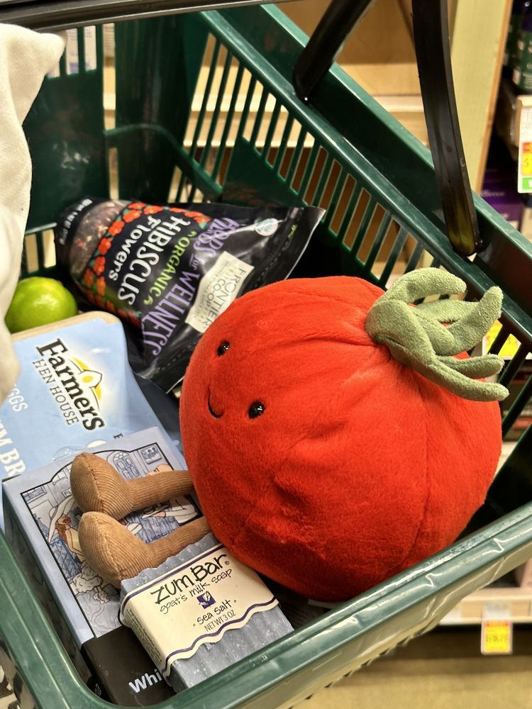 LAZY ACRES MARKET Updated November 2024 31 Photos & 26 Reviews