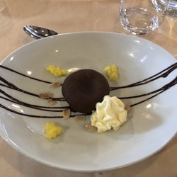 Yacht Club - Chocolate cake